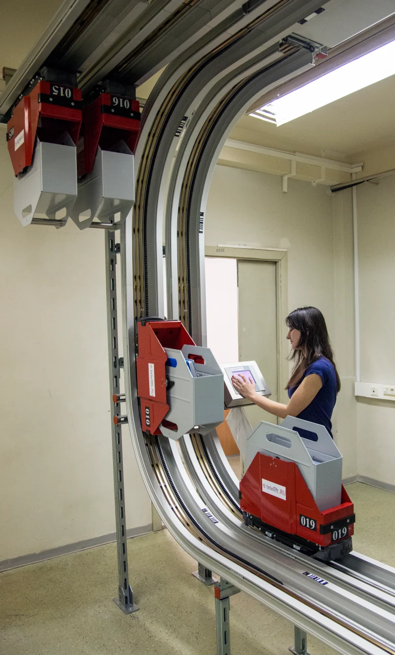 Telelift monorail book delivery systemin the National Library of Russia